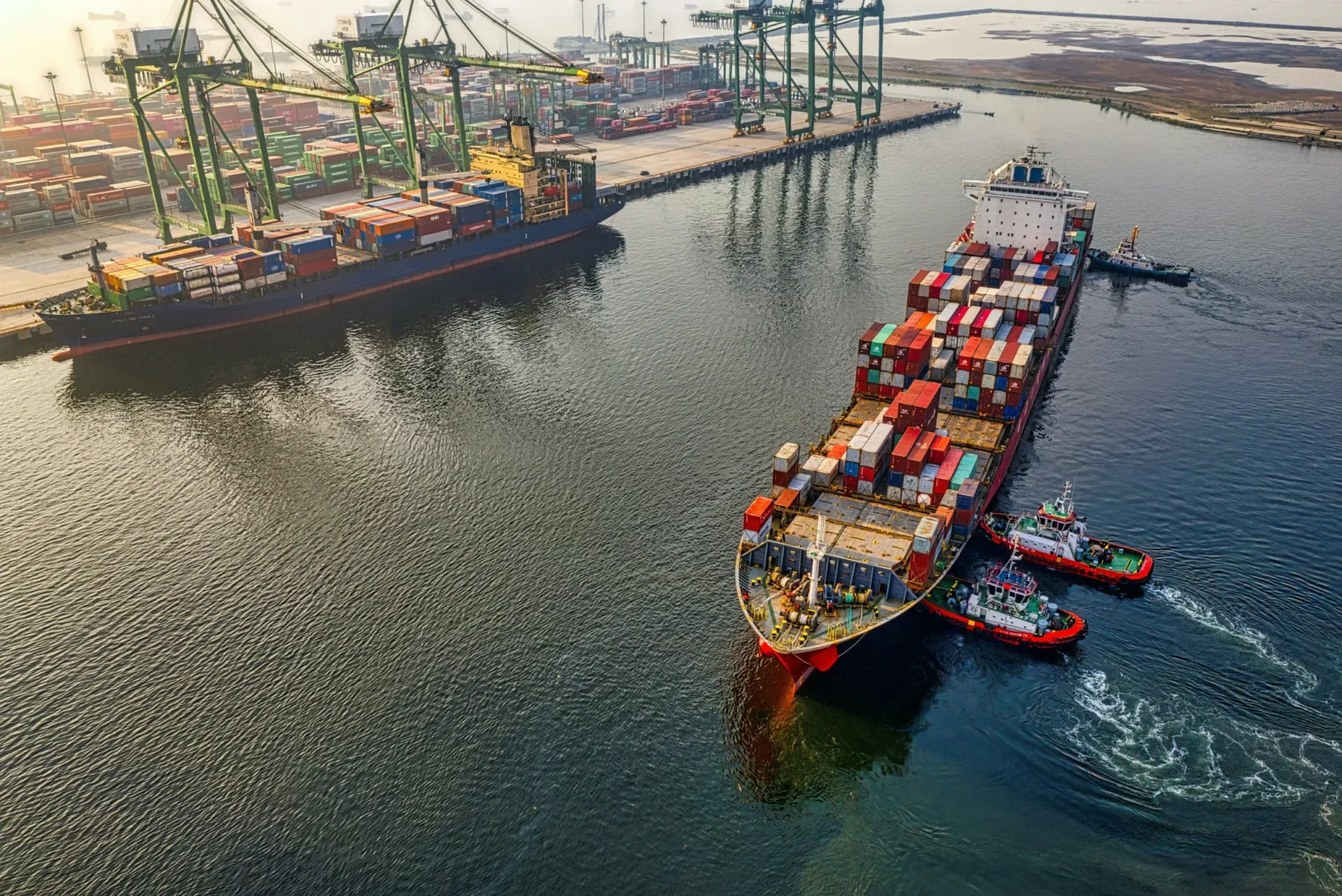 Ports and harbour commercial diving services — TUF International underwater inspection and repair for marine infrastructure